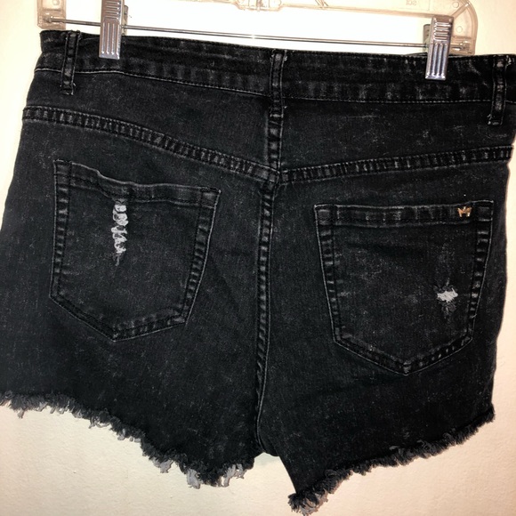Nicki Minaj highrise black Distress shorts size 9/10 - Picture 10 of 10